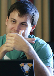 Photo of Steven Keys with his laptop